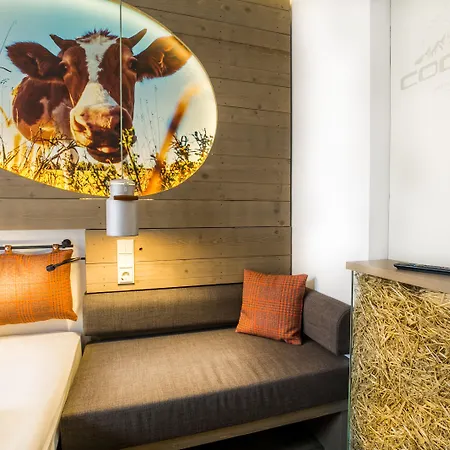Hotell Cocoon Hauptbahnhof 4*