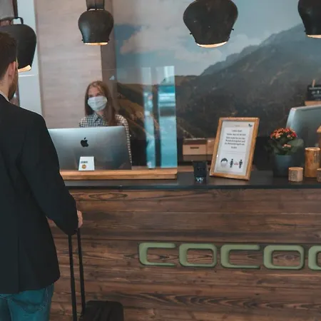 Hotell Cocoon Hauptbahnhof 4*