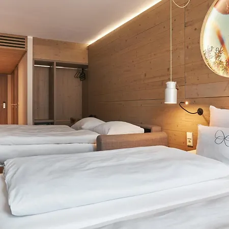 Cocoon Hauptbahnhof Hotell 4*