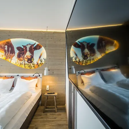 Cocoon Muenchen Hauptbahnhof 4*