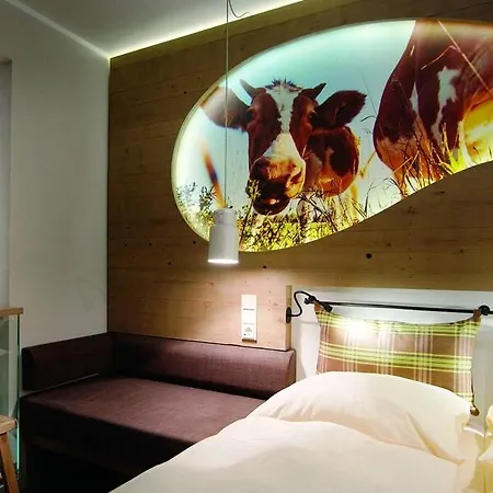 Cocoon Muenchen Hauptbahnhof Hotel 4*