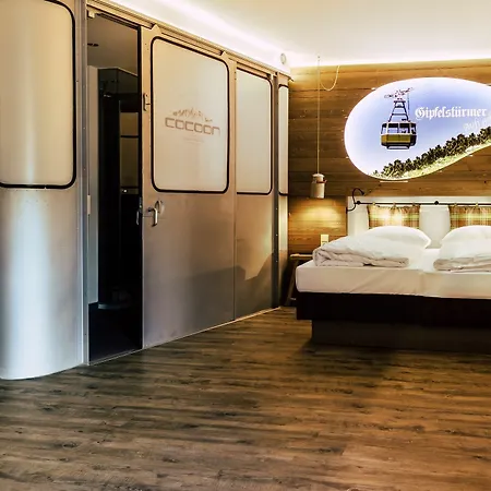 Hotell Cocoon Hauptbahnhof 4*