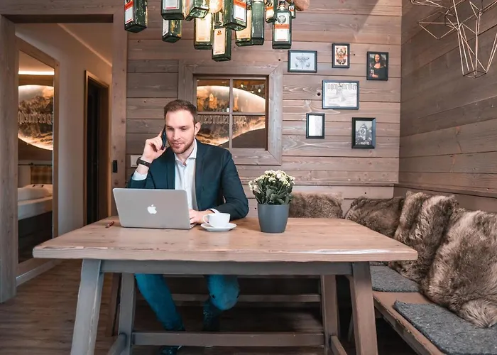 Cocoon Hauptbahnhof Hotel 4*