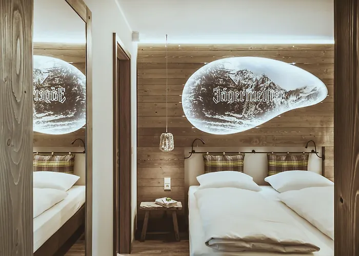 Cocoon Hauptbahnhof Hotel