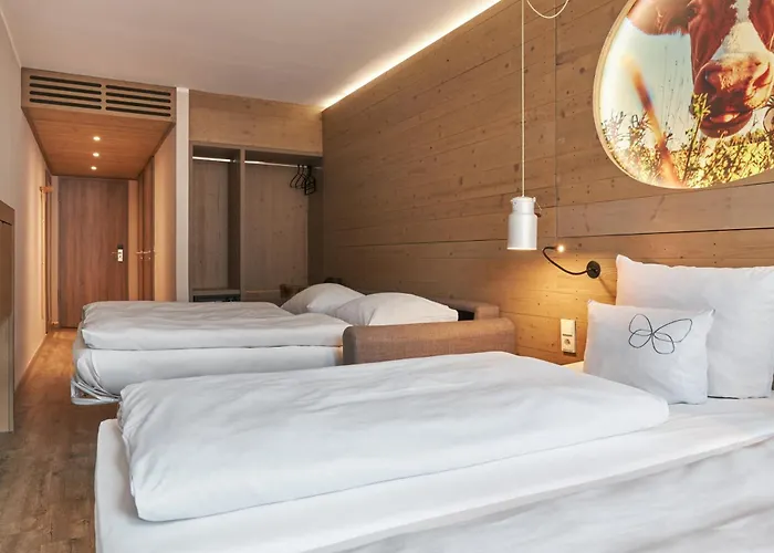 Cocoon Hauptbahnhof Hotel 4*