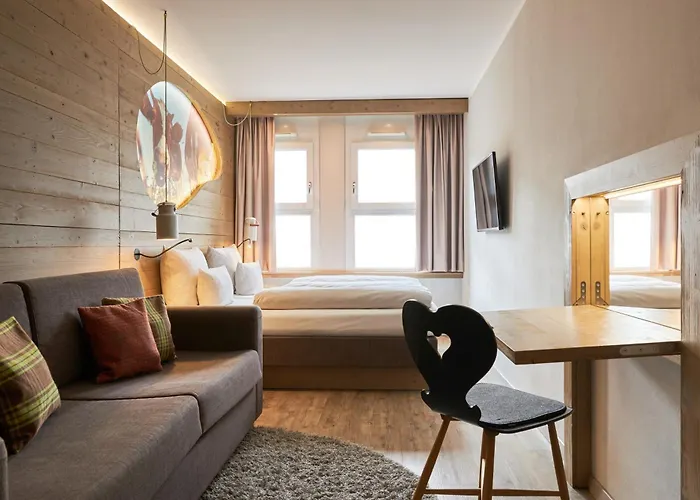 Hotel Cocoon Hauptbahnhof 4*