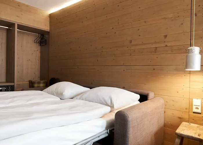 Hotel Cocoon Hauptbahnhof 4*