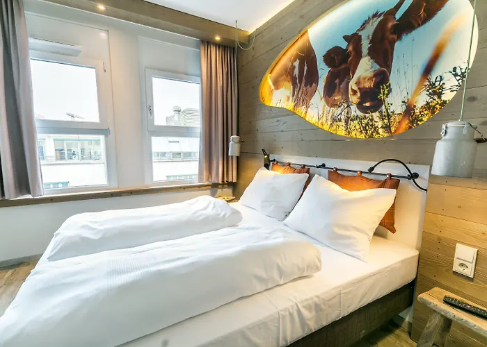 Cocoon Hauptbahnhof Hotel 4*