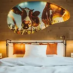 Cocoon Hauptbahnhof Hotel 4*