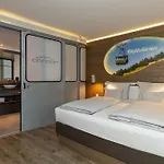 Cocoon Hauptbahnhof 4* Monachium