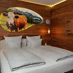 Cocoon Hauptbahnhof Hotel 4*
