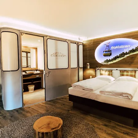 Cocoon Hauptbahnhof Hotel